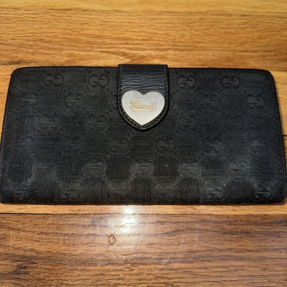 Authentic GUCCI Long Wallet Card Coin Bill Case Purse Heart Black - Picture 1 of 7